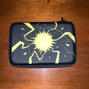 Pokémon transportable card holder